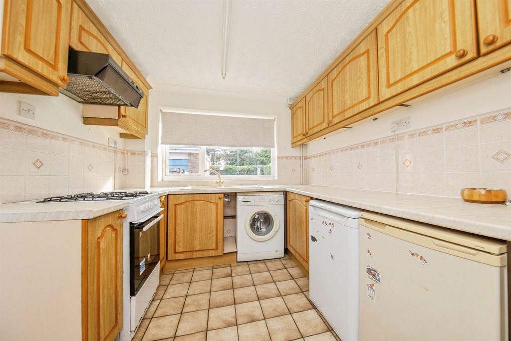 Property photo 3 of 16