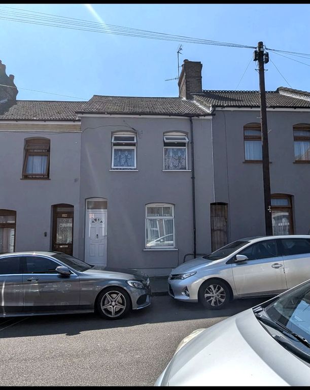 Property photo 1 of 11