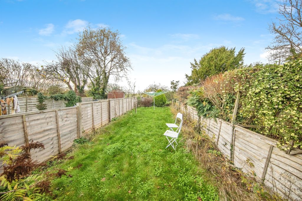 Property photo 3 of 16