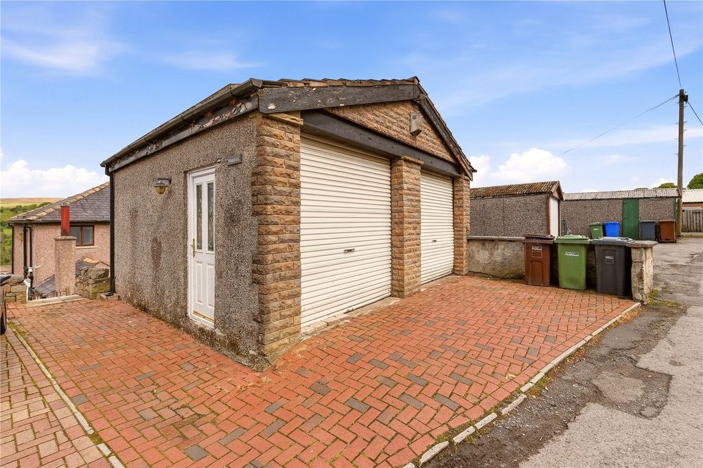 Property photo 3 of 28 Double Garage