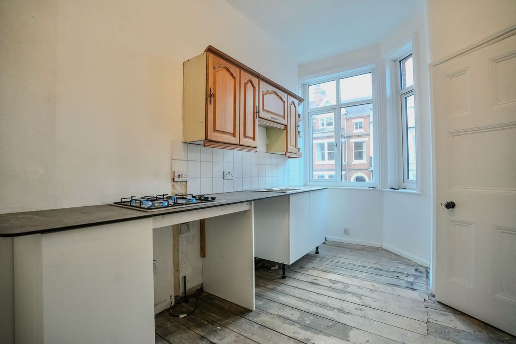 Property photo 3 of 9