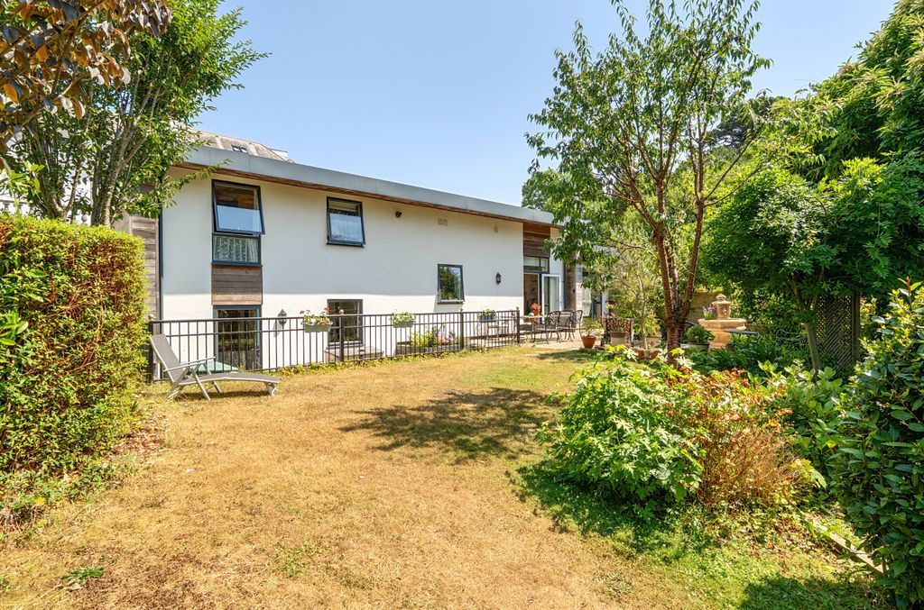 Property photo 1 of 21 1488993-16-6A5124...