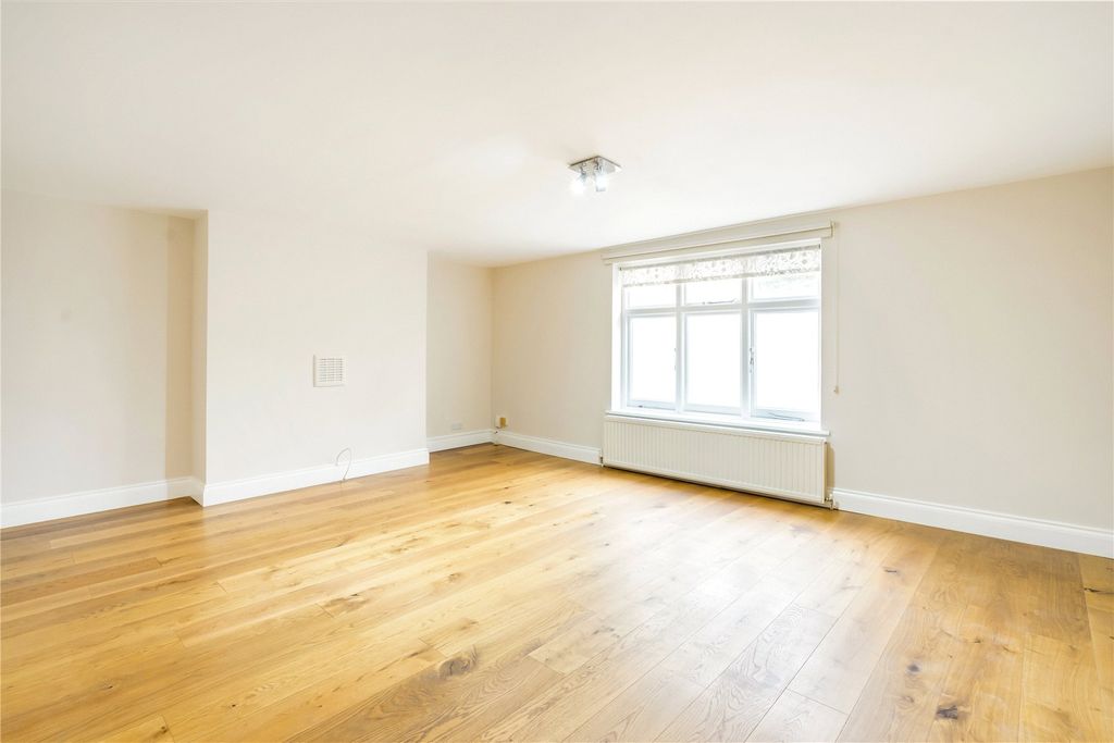 Property photo 2 of 9 Picture No. 03