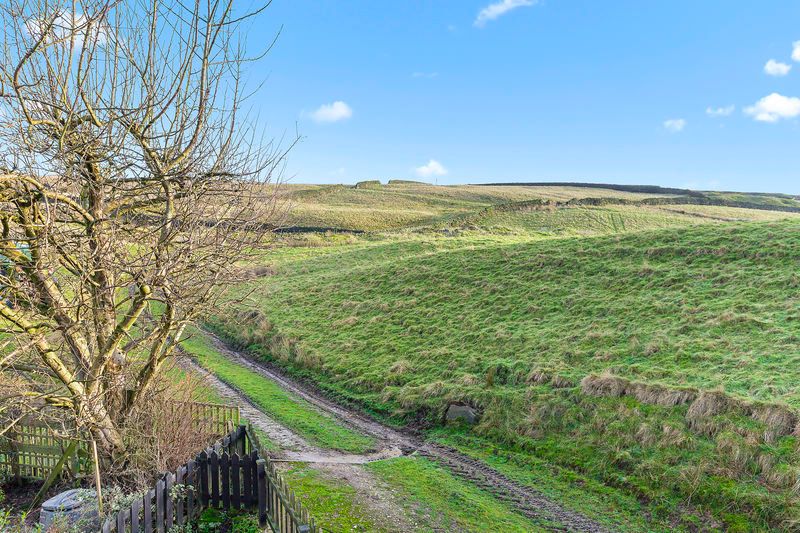 Property photo 2 of 37 Photo 30