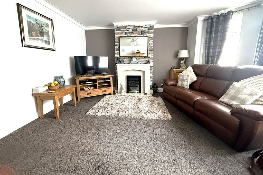 Property photo 2 of 20 Gallery