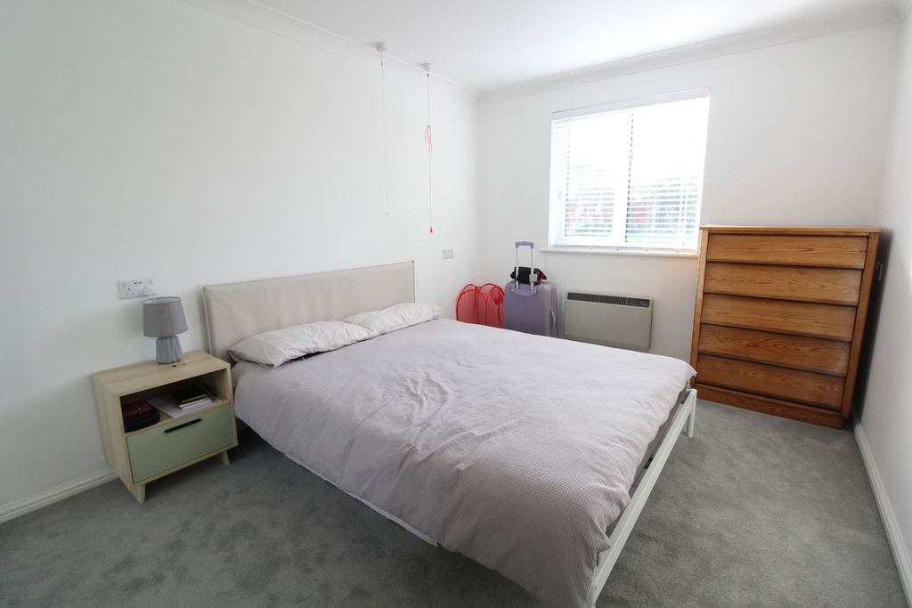 Property photo 3 of 5 Master Bedroom