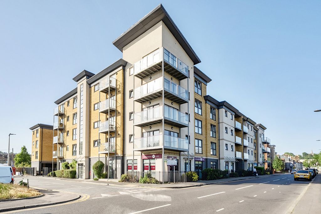 Property photo 1 of 14 1466556-1-6A17314...