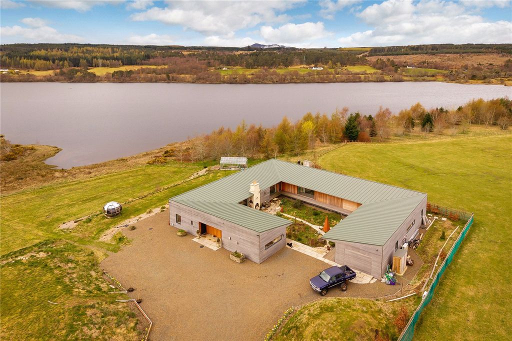 Property photo 2 of 44 Atlnamara