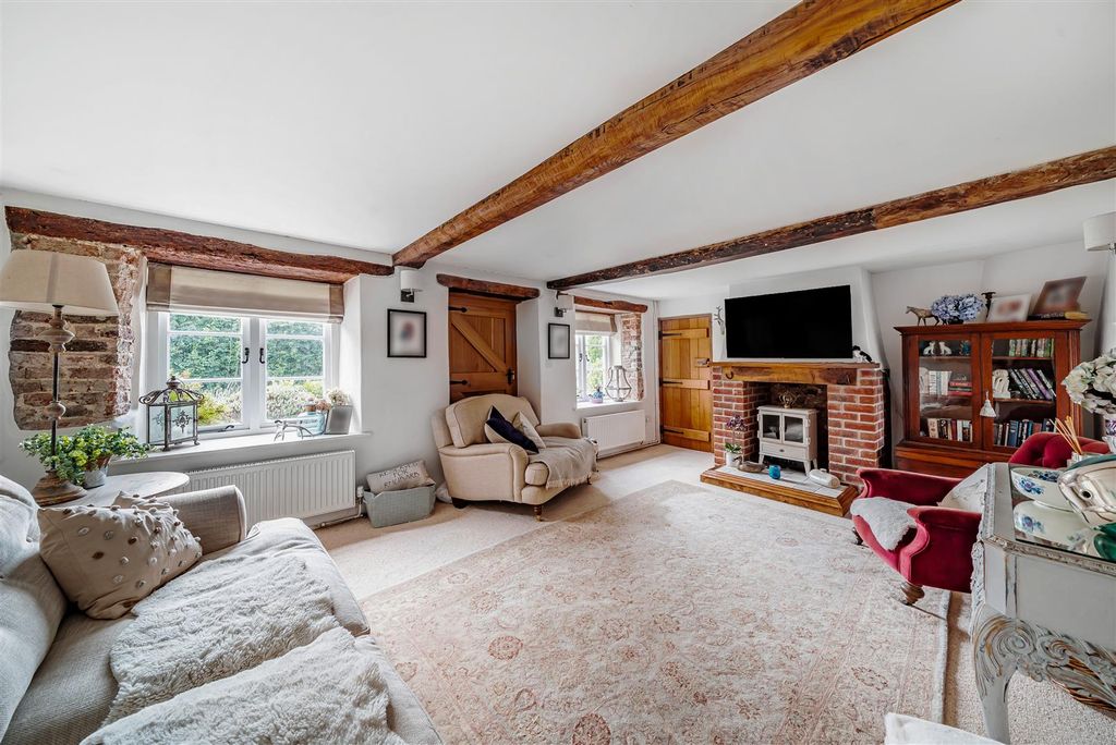 Property photo 2 of 19