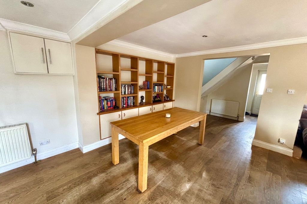 Property photo 3 of 9 Dining Room