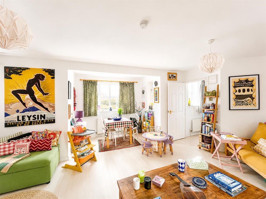 Property photo 2 of 7