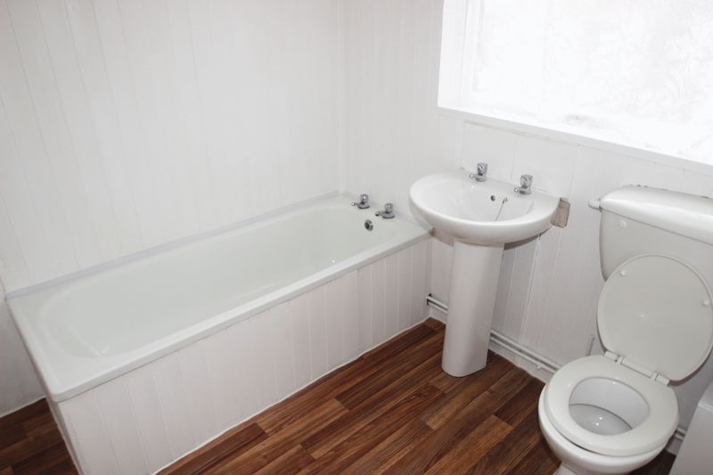 Property photo 3 of 7 Bathroom