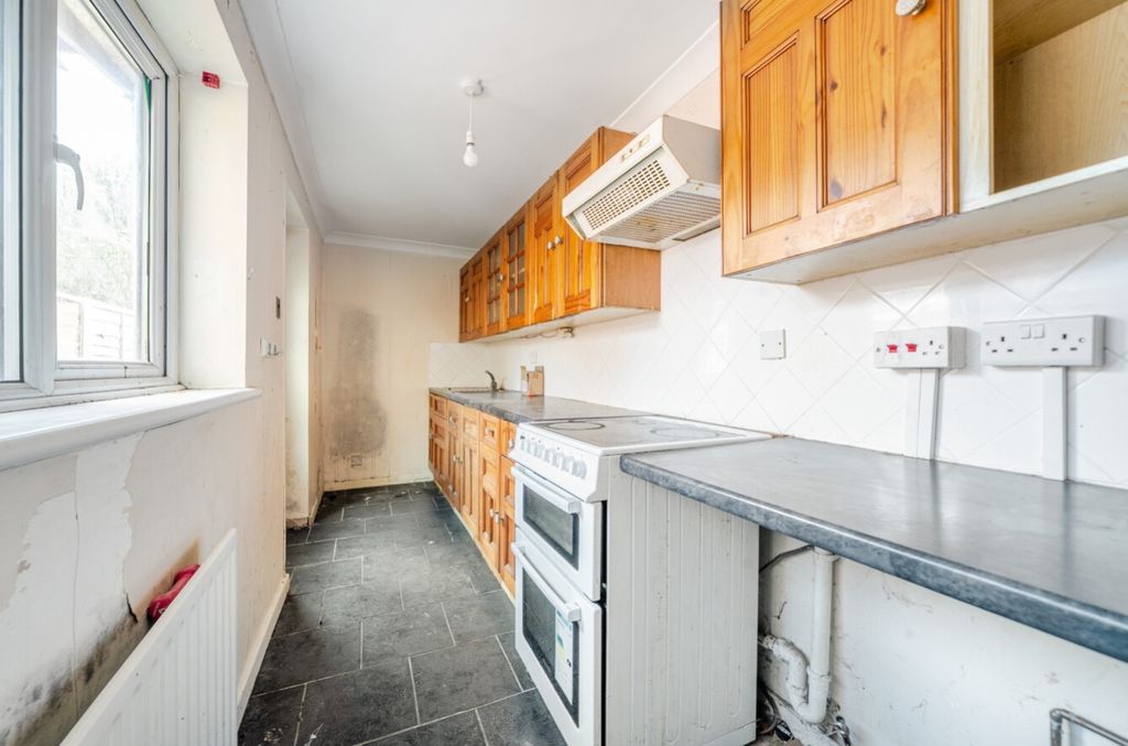 Property photo 3 of 10 1446708-7-69Dfc1d796Afc