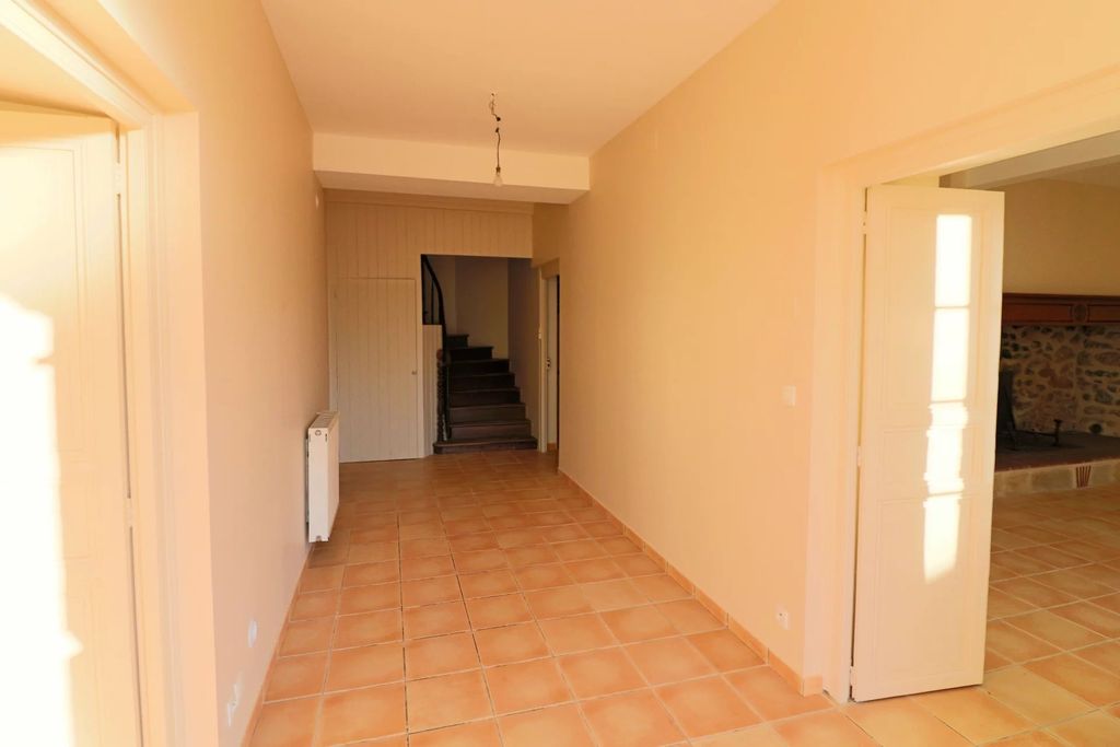 Property photo 3 of 41 Beaaf5587d28E0d2892c8Acc7912Bedf_A8E9dc38B4_1920-Big