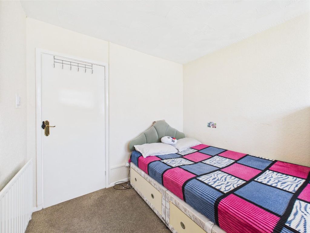 Property photo 3 of 13 Cam05348G0-Pr0007-Still007.Jpg