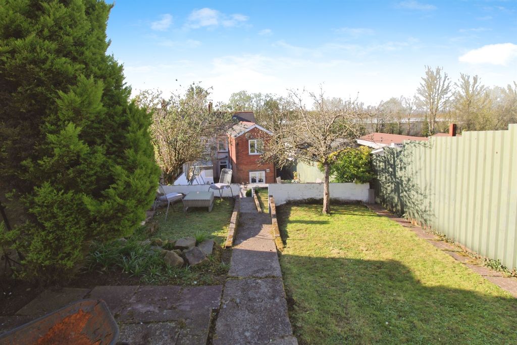 Property photo 1 of 16