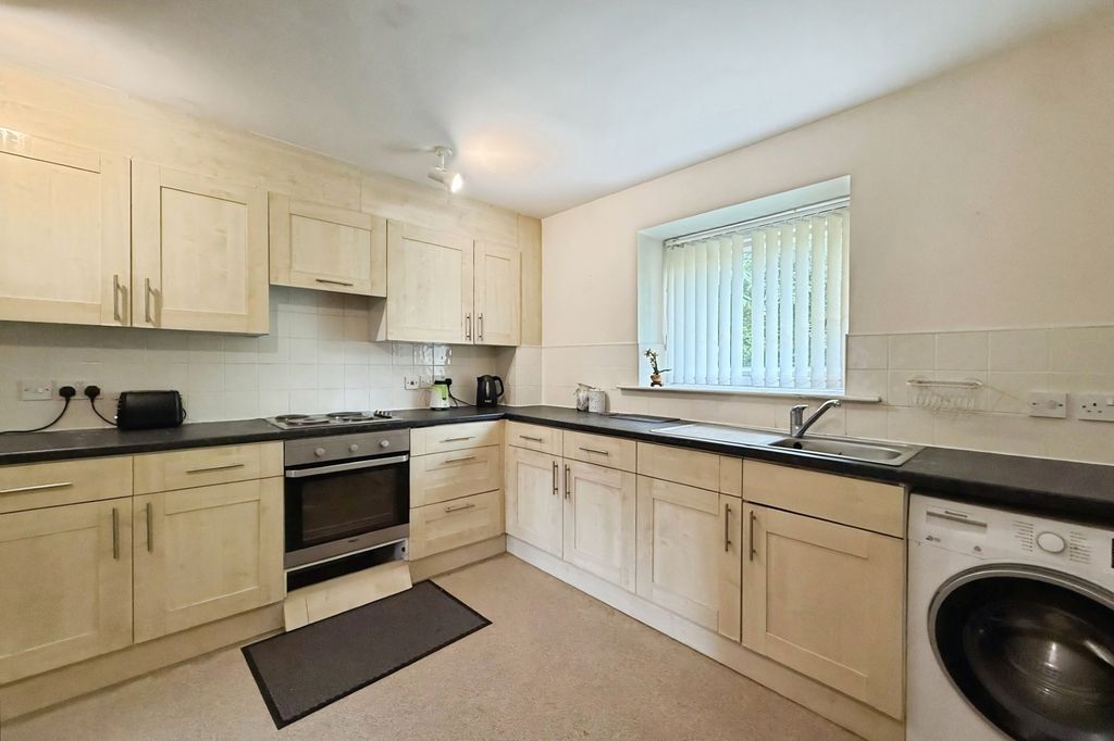 Property photo 2 of 10 Kitchen/Diner