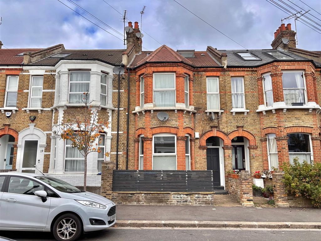 Property photo 1 of 10 Exterior