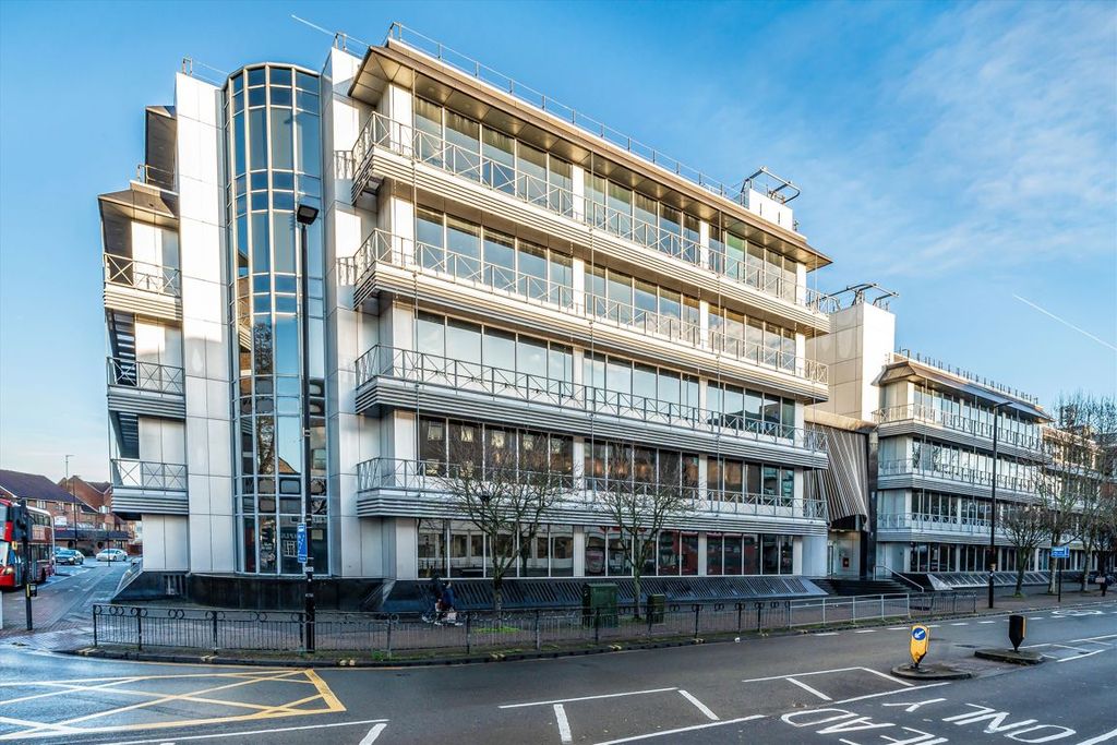 Property photo 1 of 6