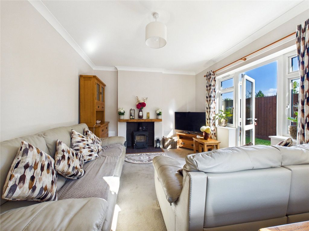 Property photo 2 of 15 Picture No. 27