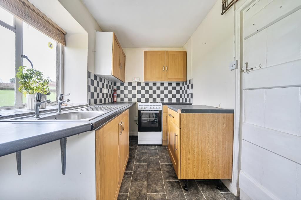 Property photo 2 of 19 Kitchen 1