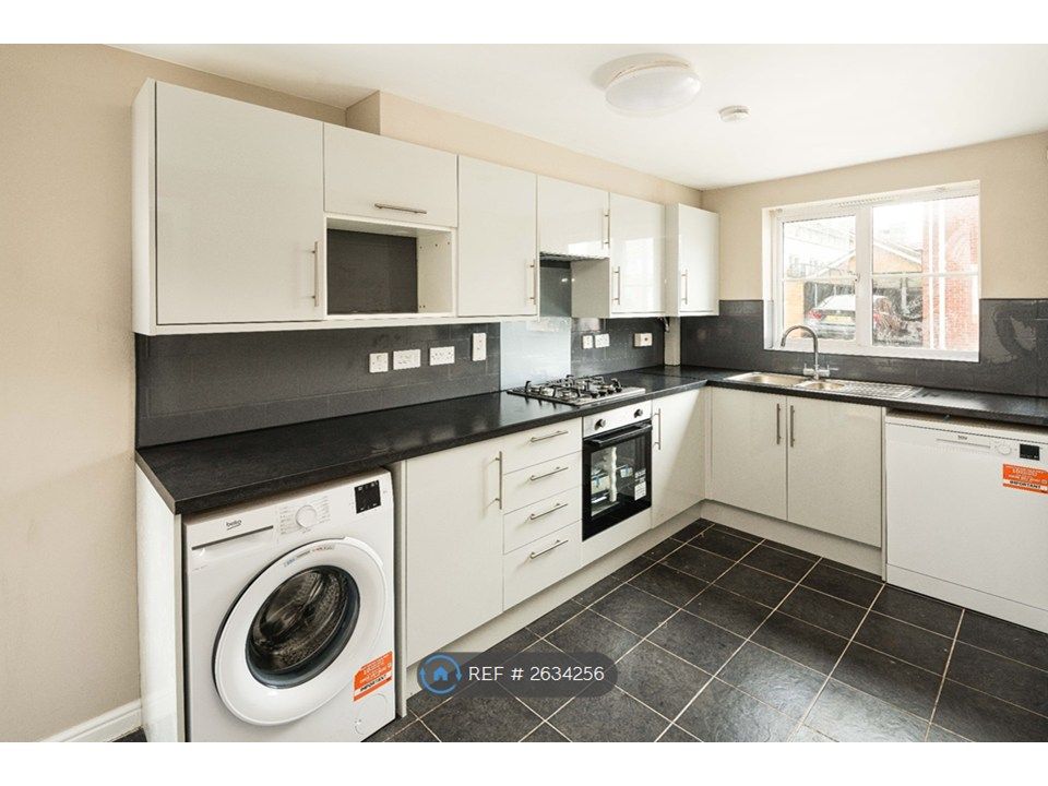 Property photo 2 of 22