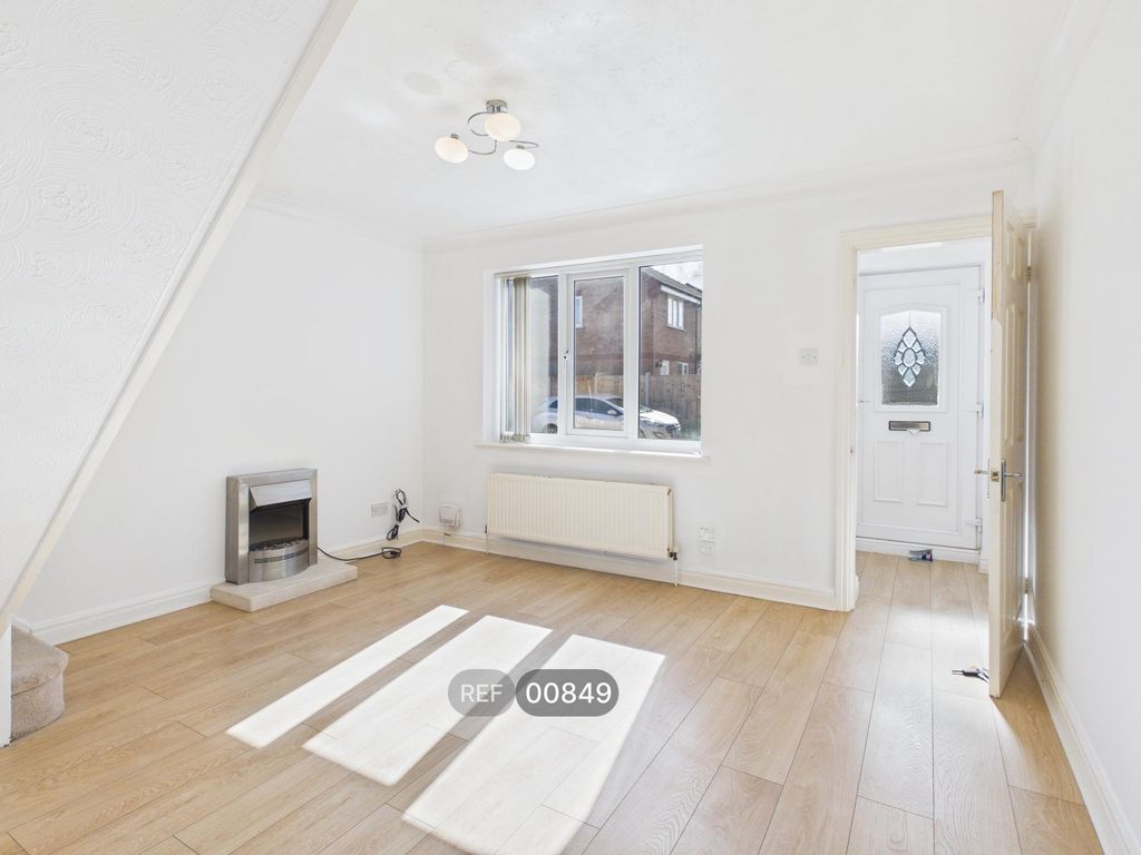 Property photo 2 of 24 Living Room