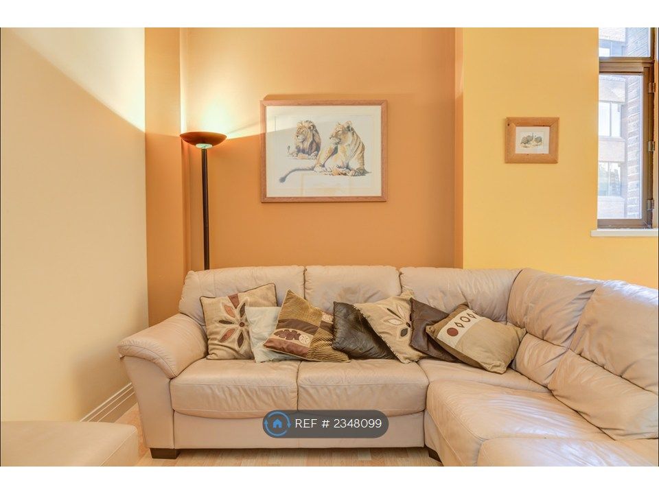 Property photo 2 of 26