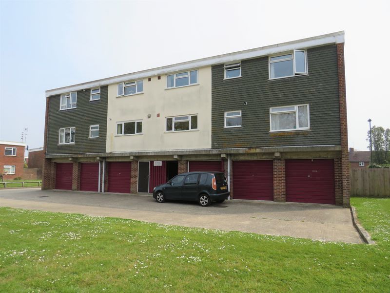 Property photo 2 of 9 Photo 4