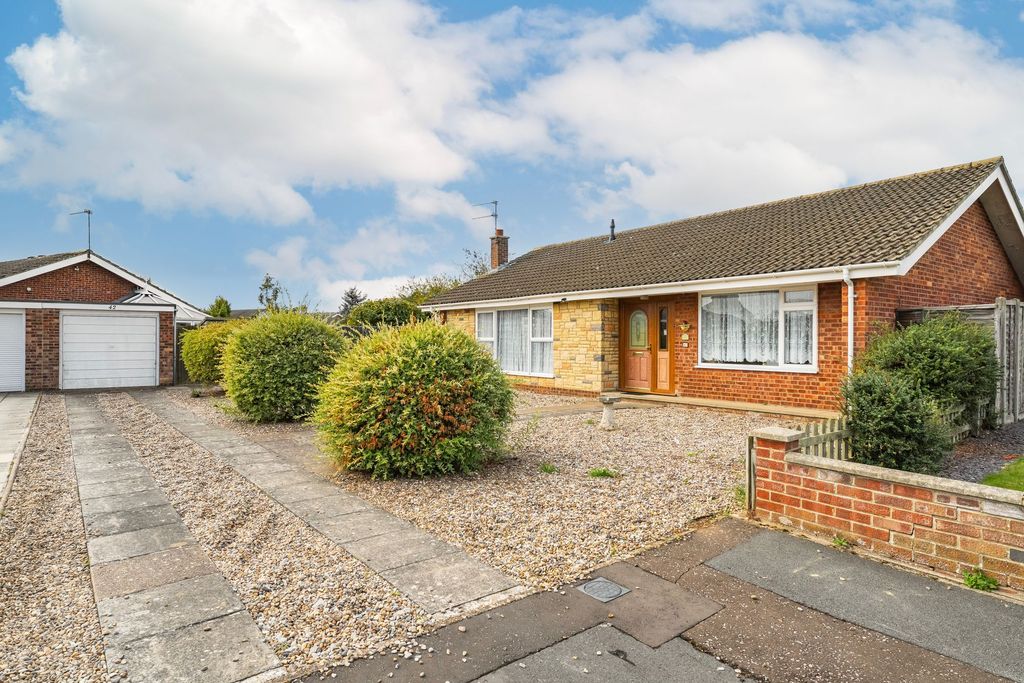 Property photo 1 of 18