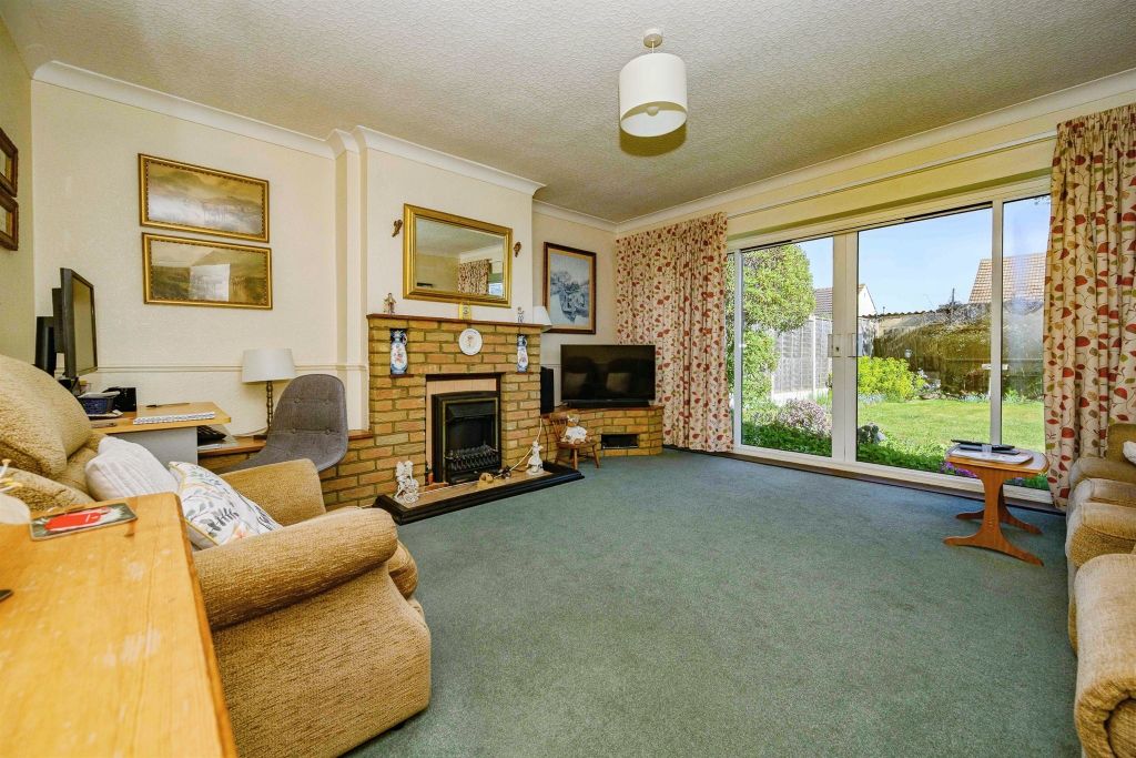Property photo 2 of 16