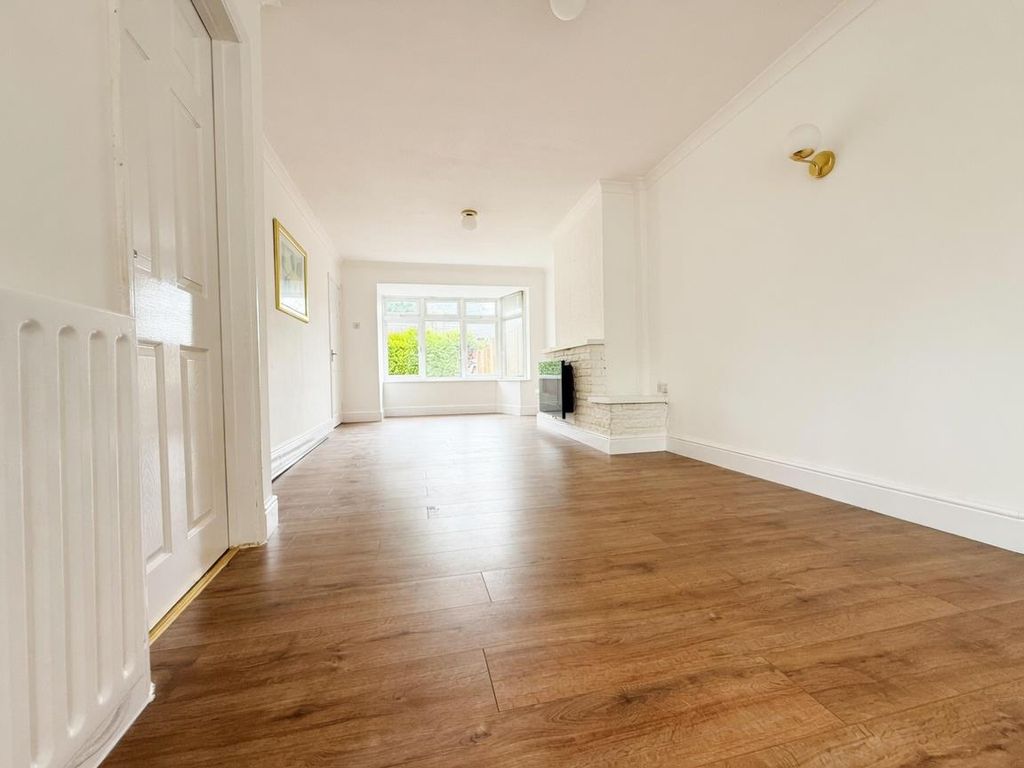 Property photo 3 of 13 Image (5).Jpg