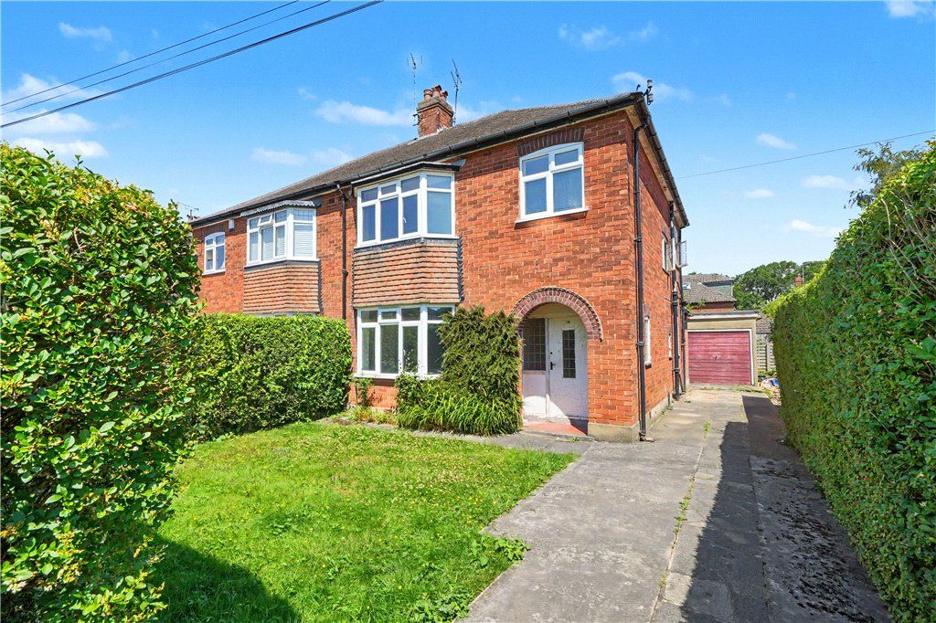 Property photo 1 of 13 House Front