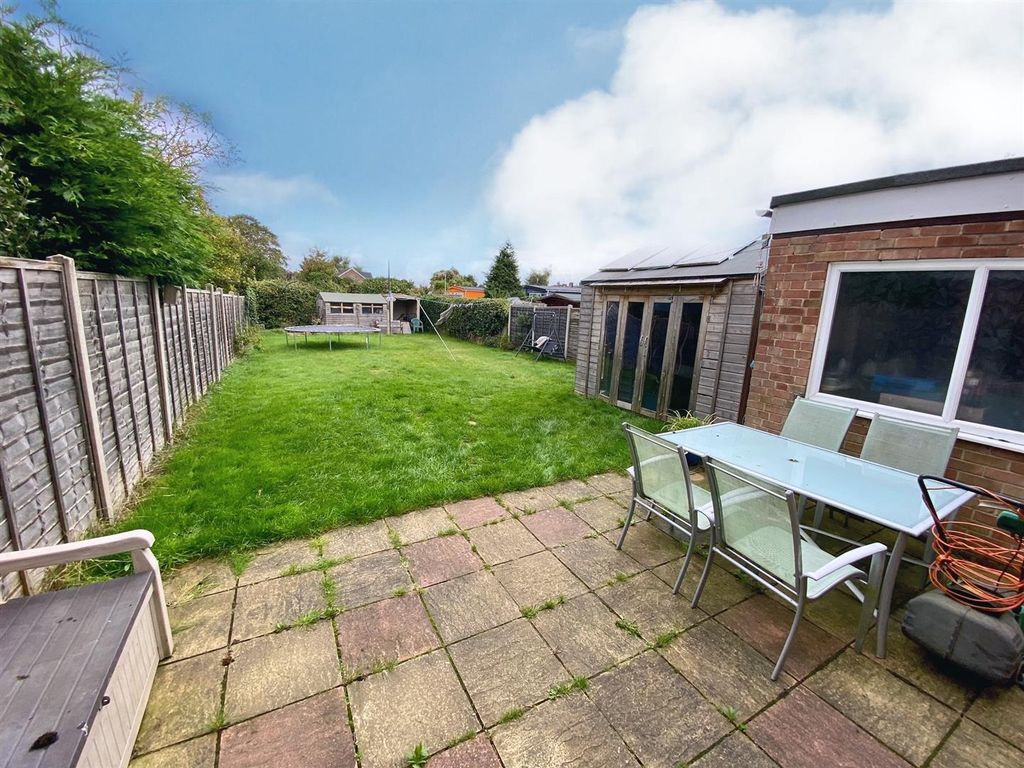 Property photo 3 of 12 Garden Main.Jpg