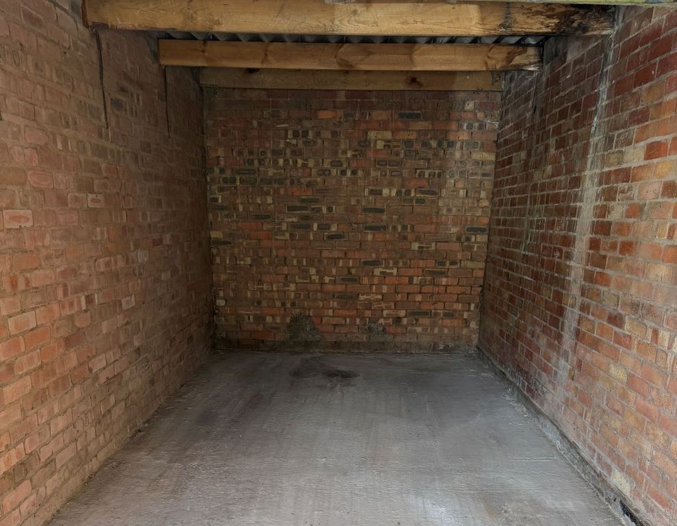Property photo 3 of 4