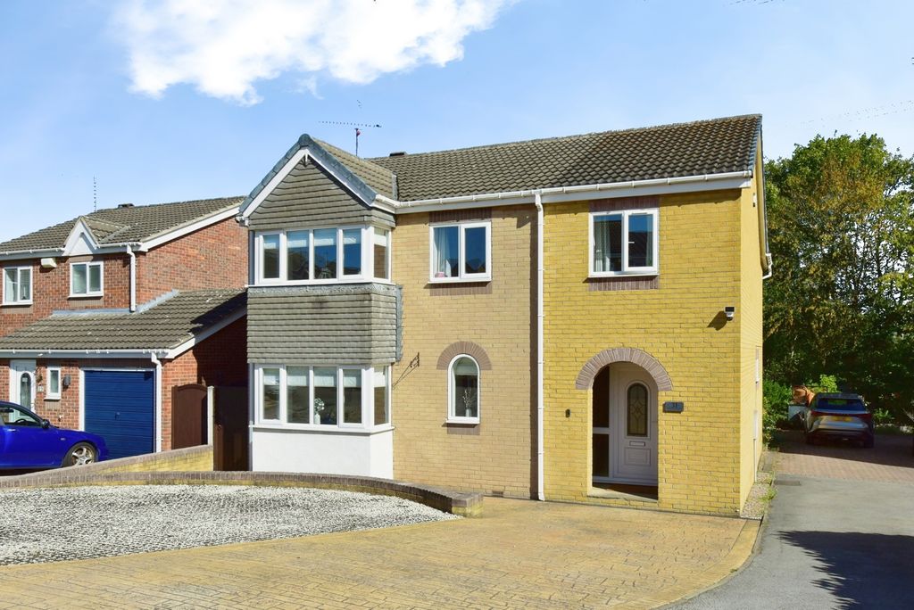 Property photo 1 of 28 Pbox-Img.Jpg