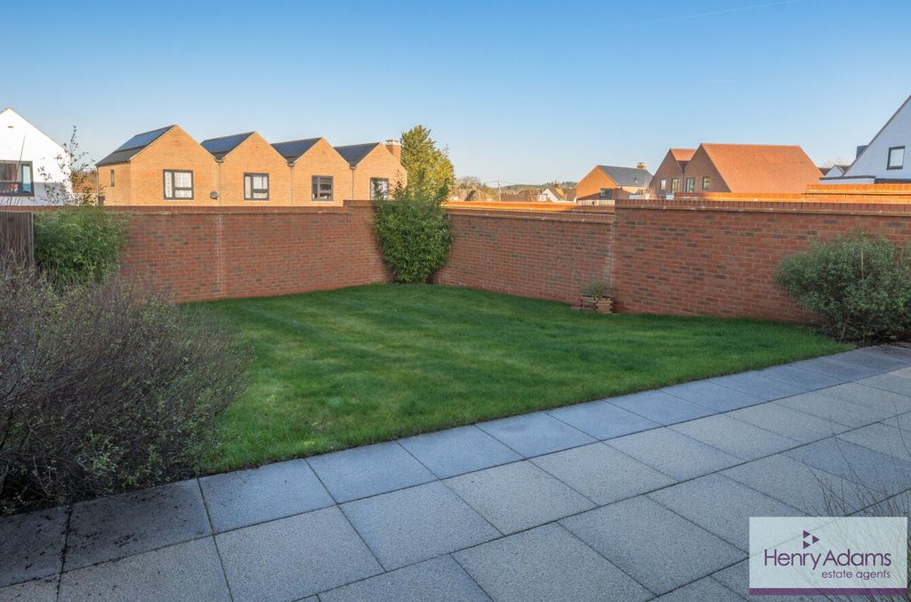 Additional image 25 of 3 bed semi-detached house for saleFrancis Rose Way, Liss GU33