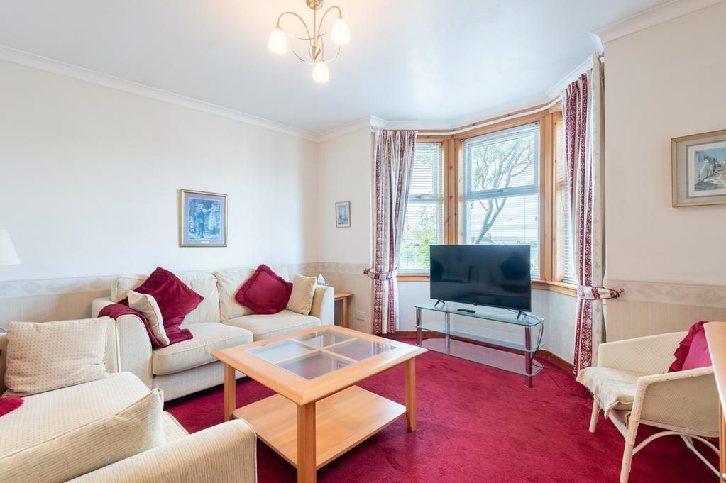Property photo 2 of 28 Cup1483Seg Living Room.Jpg