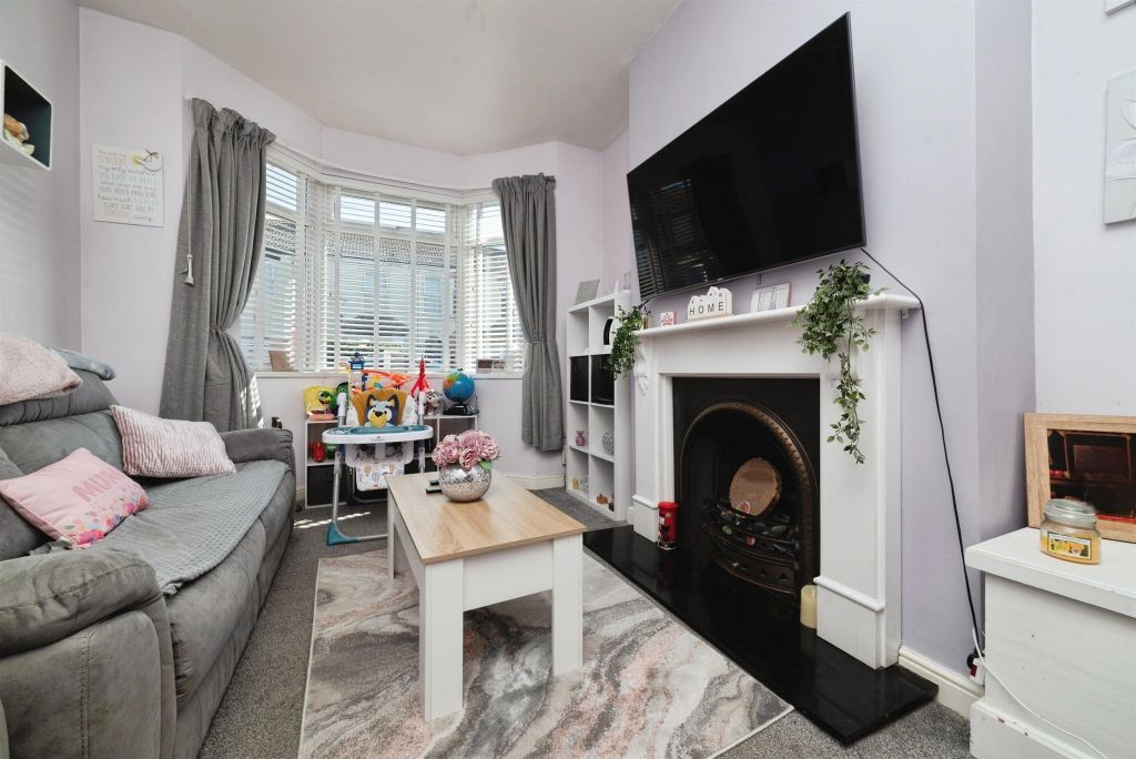 Property photo 2 of 19