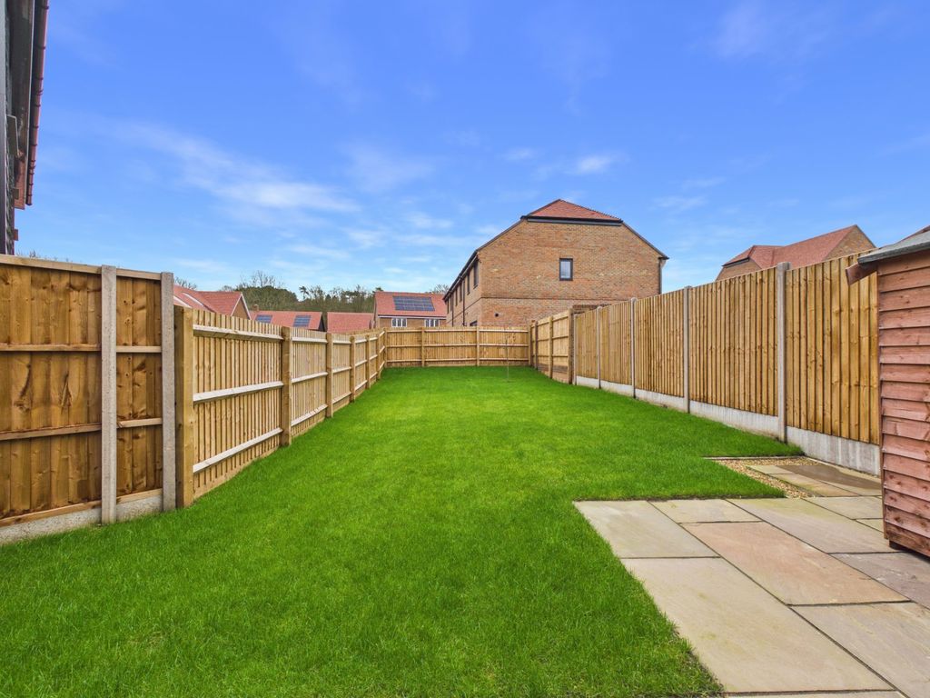 Property photo 2 of 17 Private Garden