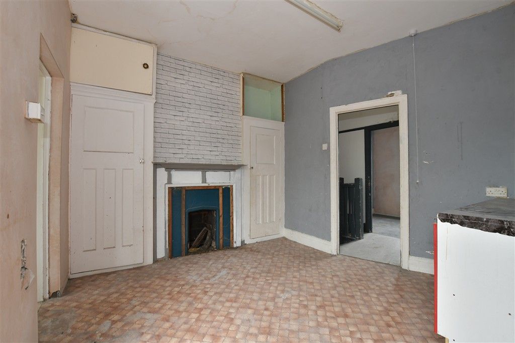 Property photo 3 of 7 Lounge/Kitchen/Dining Room