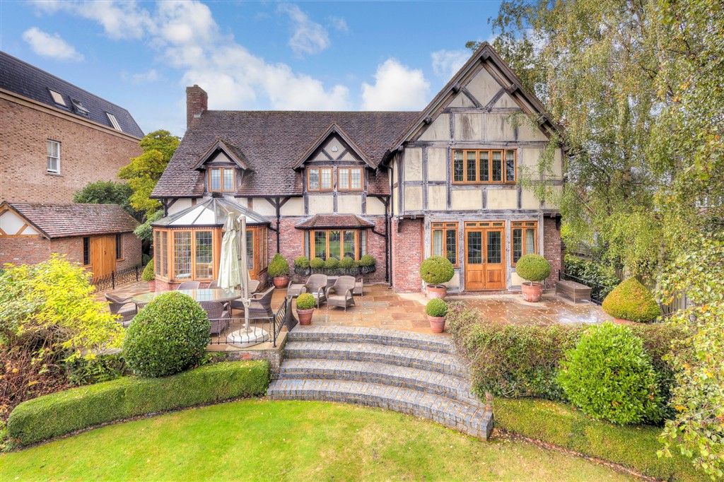 Property photo 2 of 19 External