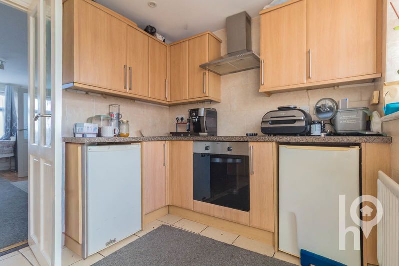 Property photo 2 of 9 Photo 2