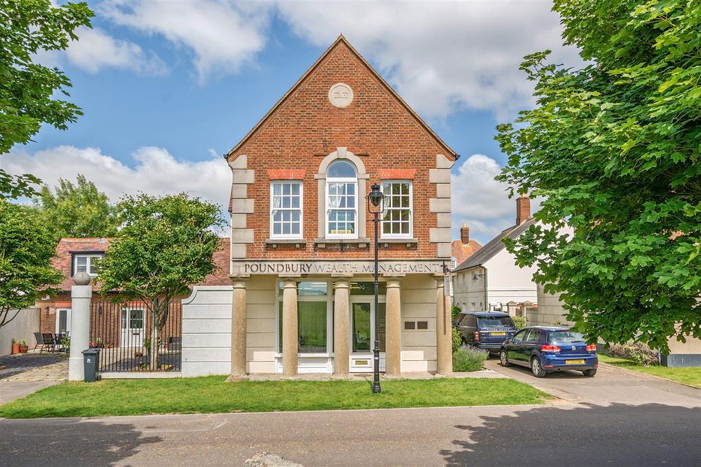 Property photo 1 of 17 Alan Wing 2.Jpg