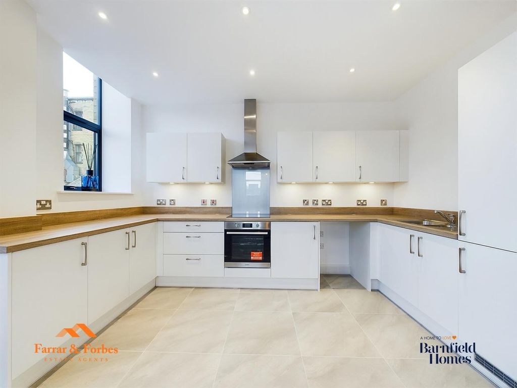 Property photo 1 of 30 Ezy Watermark_24-01-2025_07-10-17-6330Pm.Jpeg