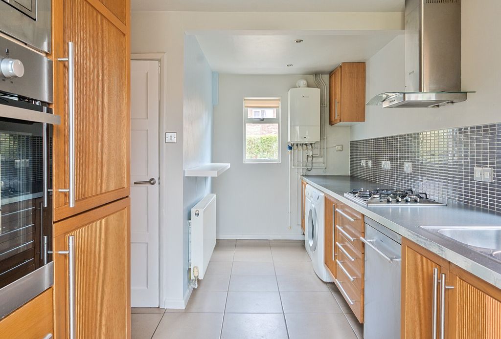 Property photo 2 of 20 1514683-8-6A981A8...