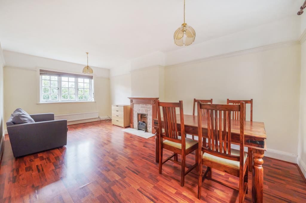 Property photo 2 of 10 Dining Area