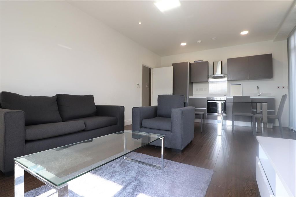 Property photo 2 of 11