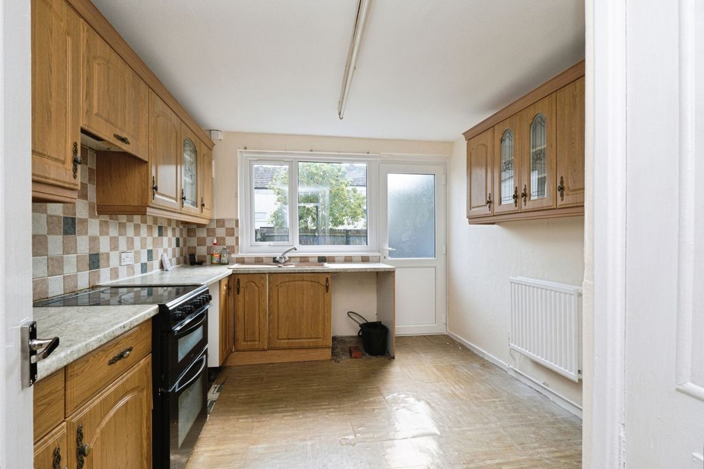 Property photo 2 of 16 Pbox-Img.Jpg