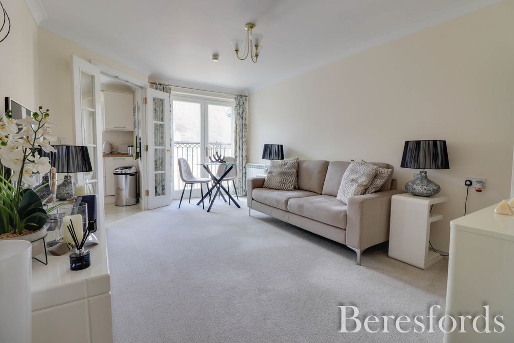 Property photo 2 of 12 Picture 2